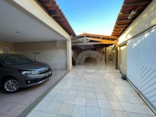 Casa Para Vender com 3 quartos 2 suítes no bairro Aeroporto em Aracaju