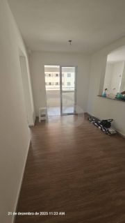 Apartamento Para Vender com 2 quartos 1 suíte no Condomínio Coral Village