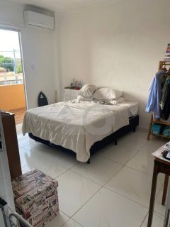 Casa Para Vender com 3 quartos 2 suítes no bairro Atalaia em Aracaju