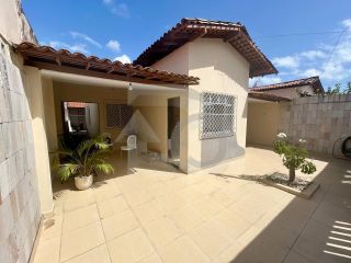 Casa Para Vender com 3 quartos 1 suíte no bairro Aruana em Aracaju