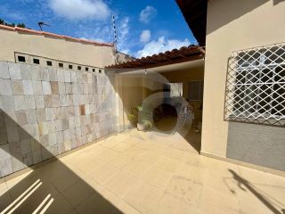 Casa Para Vender com 3 quartos 1 suíte no bairro Aruana em Aracaju