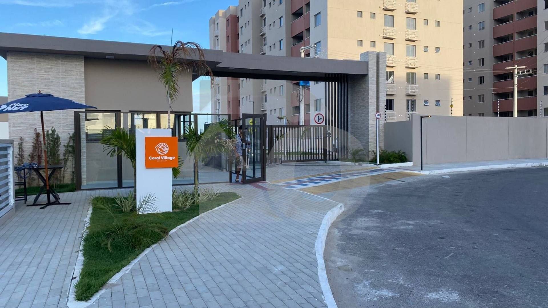 Apartamento Para Vender com 2 quartos 1 suíte no Condomínio Coral Village