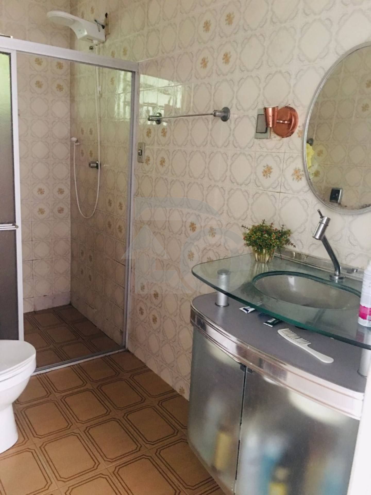 Casa Para Vender com 3 quartos 1 suítes no bairro Farolândia em Aracaju