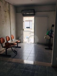 Casa Para Vender com 3 quartos 1 suítes no bairro Farolândia em Aracaju