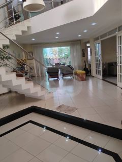 Casa Para Vender com 5 quartos 3 suítes no bairro Aruana em Aracaju