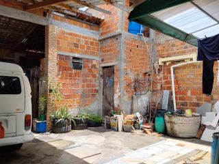 Excelente Casa com 4 Quartos, 1 suíte no Bairro Santos Dumont em Aracaju