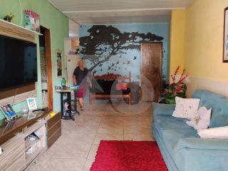 Excelente Casa com 4 Quartos, 1 suíte no Bairro Santos Dumont em Aracaju