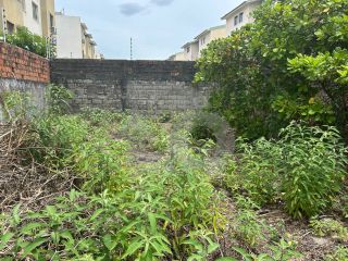 Lote / Terreno de Bairro Para Vender no bairro Farolândia em Aracaju