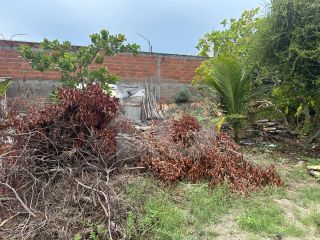 Lote / Terreno de Bairro Para Vender no bairro Farolândia em Aracaju