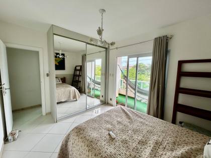 Excelente Casa no Cond. Dermeval Mattos