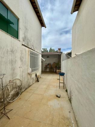 Excelente Casa no Cond. Dermeval Mattos