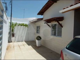 Casa Para Vender com 2 quartos 1 suítes no bairro Escolha um bairro... em Aracaju