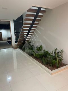 Casa Para Vender com 5 Quartos, sendo 1 suíte no Bairro São José dos Náufragos.