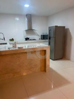 Casa Para Vender com 5 Quartos, sendo 1 suíte no Bairro São José dos Náufragos.