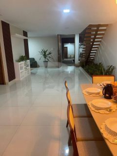 Casa Para Vender com 5 Quartos, sendo 1 suíte no Bairro São José dos Náufragos.