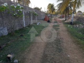 Lote/Terreno em Rua Pública Para Vender no Bairro São José dos Náufragos