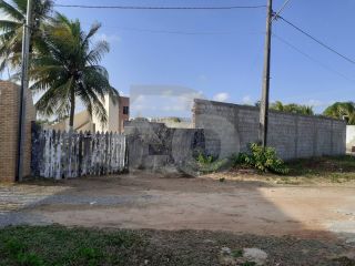 Lote/Terreno em Rua Pública Para Vender no Bairro São José dos Náufragos