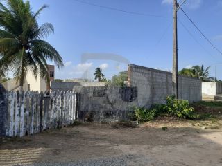 Lote/Terreno em Rua Pública Para Vender no Bairro São José dos Náufragos