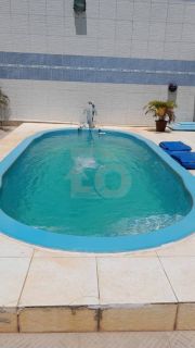 Casa Para Vender com 4 quartos 2 suítes no bairro Santa Maria em Aracaju