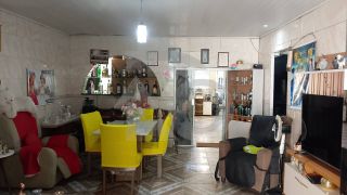 Casa Para Vender com 4 Quartos, sendo 1 Suíte no Bairro Bugio em Aracaju