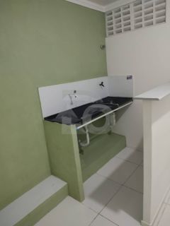 Ponto Comercial mais 4 kitnets, para vender no Bairro 18 do Forte em Aracaju