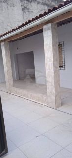 Casa Para Vender com 4 quartos, sendo 2 Suítes no Bairro Aeroporto em Aracaju