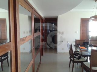 Apartamento Para Vender com 4 Quartos, sendo 3 Suítes no Bairro Grageru em Aracaju