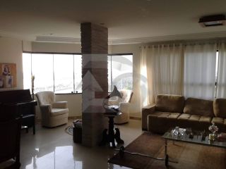 Apartamento Para Vender com 4 Quartos, sendo 3 Suítes no Bairro Grageru em Aracaju