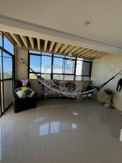 Apartamento Para Vender com 4 Quartos, sendo 3 Suítes no Bairro Grageru em Aracaju