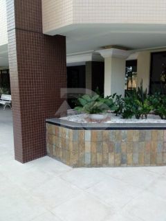 Apartamento Para Vender com 4 Quartos, sendo 3 Suítes no Bairro Grageru em Aracaju