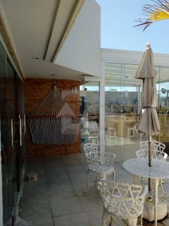 Apartamento Para Vender com 4 Quartos, sendo 3 Suítes no Bairro Grageru em Aracaju