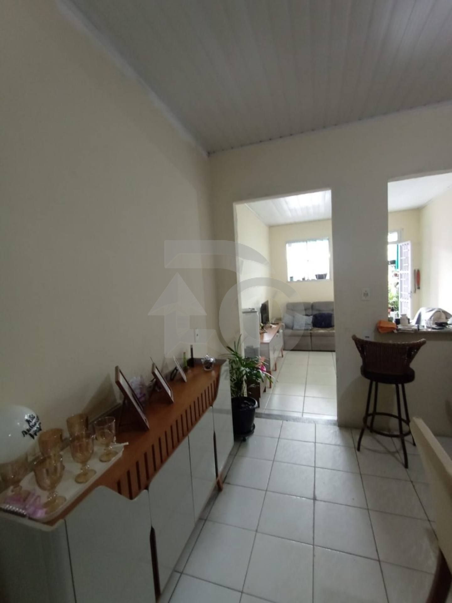 Casa Para Vender com 3 Quartos, sendo 1 Suíte no Bairro Lamarão em Aracaju