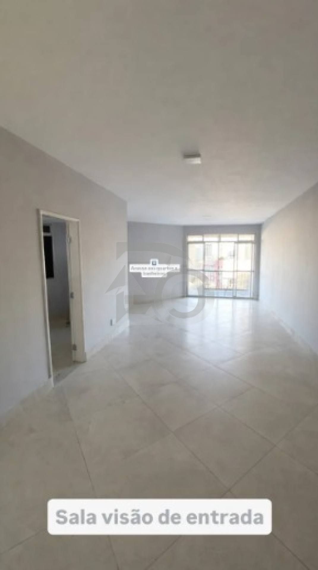 Apartamento Para Vender com 4 Quartos, sendo 2 suítes no Bairro Centro em Aracaju