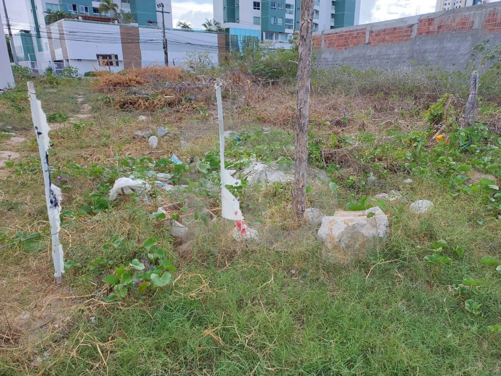 Lote / Terreno de Bairro Para Vender no Bairro Atalaia em Aracaju