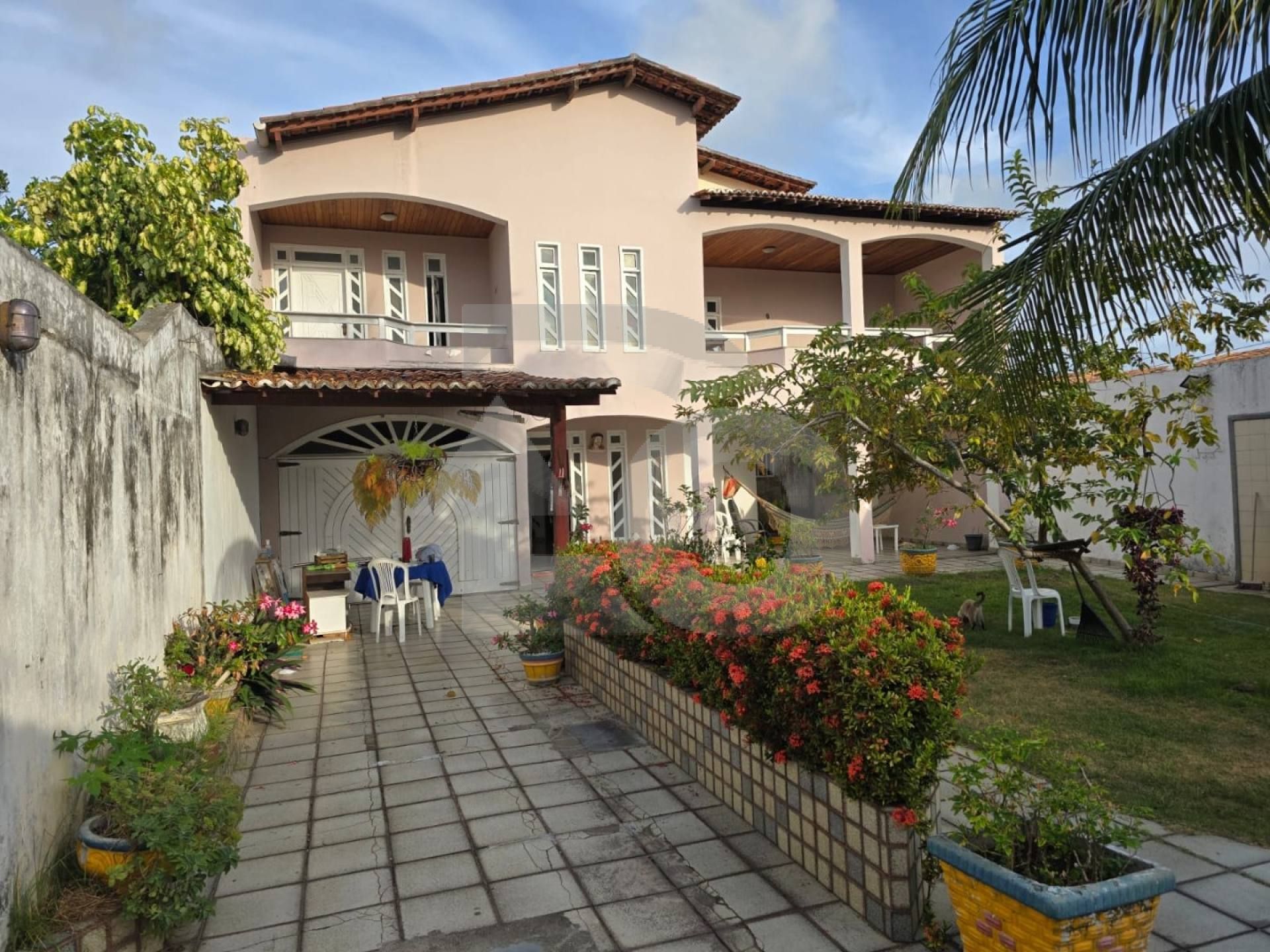 Casa para vender com 5 Quartos, sendo 1 Suíte no Bairro Coroa do Meio em Aracaju