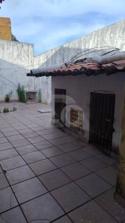 Casa para vender com 5 Quartos, sendo 1 Suíte no Bairro Coroa do Meio em Aracaju