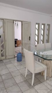 Casa para vender com 5 Quartos, sendo 1 Suíte no Bairro Coroa do Meio em Aracaju