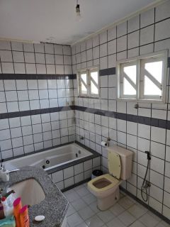 Casa para vender com 5 Quartos, sendo 1 Suíte no Bairro Coroa do Meio em Aracaju