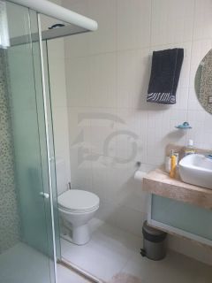 Casa para vender com 3 Quartos, 1 Suíte no Bairro Grageru em Aracaju