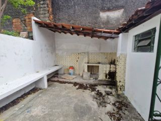 Casa Para Vender com 3 Quartos no Bairro Getúlio Vargas em Aracaju
