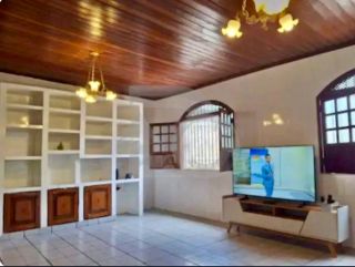 Casa para vender com 4 Quartos, sendo 1 Suíte no Bairro Atalaia em Aracaju