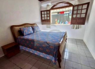 Casa para vender com 4 Quartos, sendo 1 Suíte no Bairro Atalaia em Aracaju