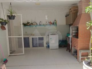 Casa Duplex para vender com 5 Quartos, sendo 2 Suítes no Bairro Centro na Barra Dos Coqueiros