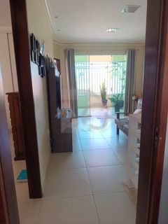 Casa Duplex para vender com 5 Quartos, sendo 2 Suítes no Bairro Centro na Barra Dos Coqueiros