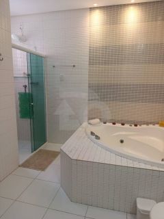 Casa Duplex para vender com 5 Quartos, sendo 2 Suítes no Bairro Centro na Barra Dos Coqueiros