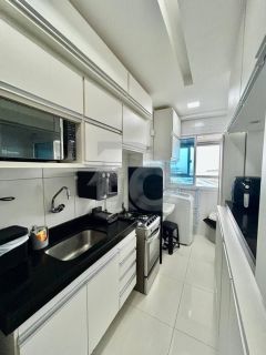 Apartamento para vender com 2 Quartos, sendo 1 Suíte no Bairro Atalaia em Aracaju