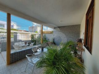 Casa para vender com 3 Quartos, sendo 1 Suíte no Bairro Jabotiana em Aracaju