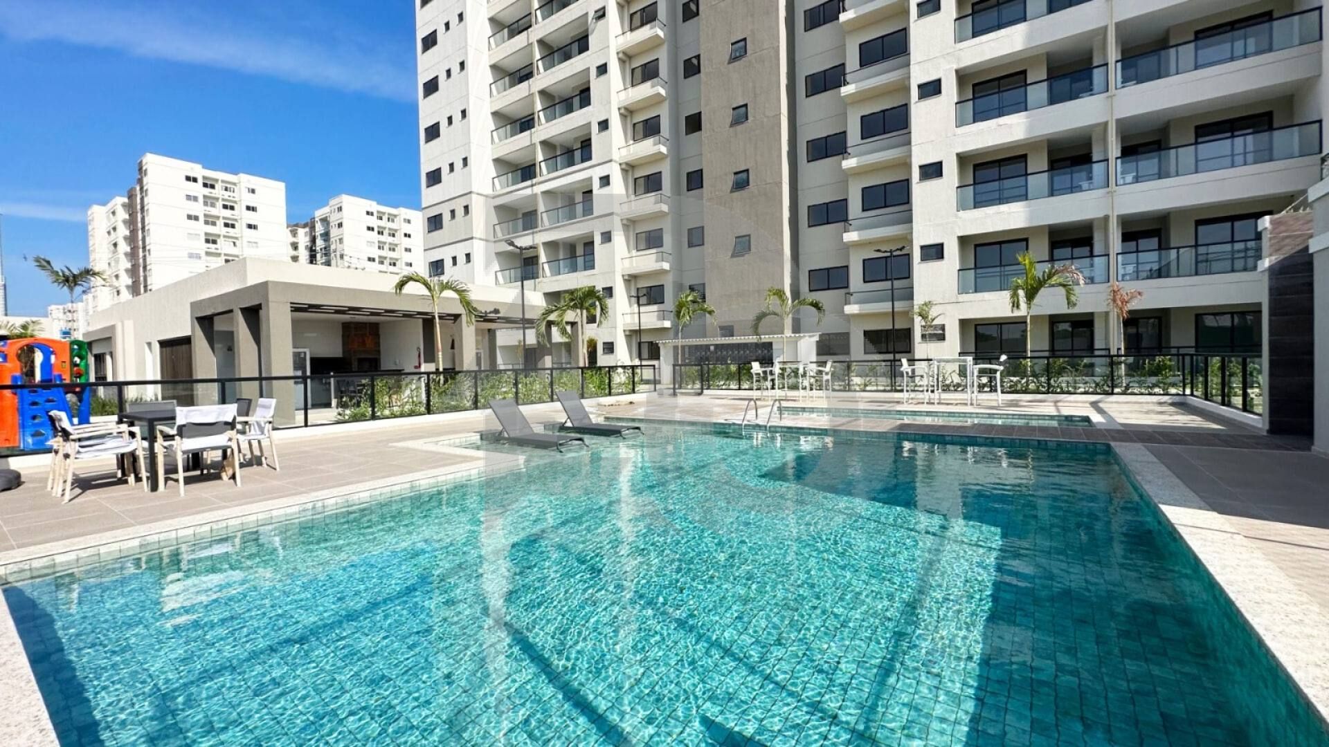 Apartamento para vender com 3 Quartos, sendo 1 Suíte no Bairro Farolândia em Aracaju