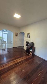 Casa para vender com 5 Quartos, sendo 2 Suítes no Bairro Atalaia em Aracaju