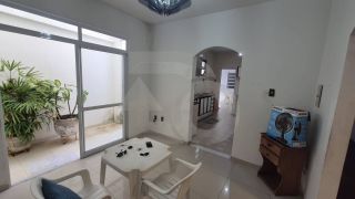 Casa para vender com 5 Quartos, sendo 2 Suítes no Bairro Atalaia em Aracaju